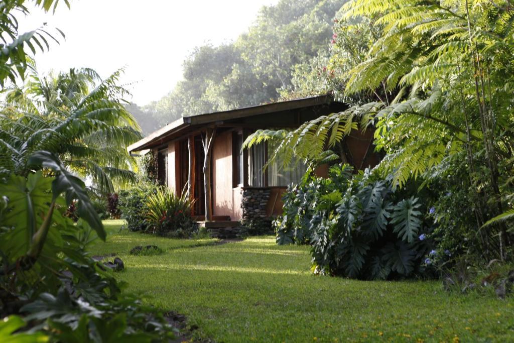 Vanira Lodge Teahupoo Room photo