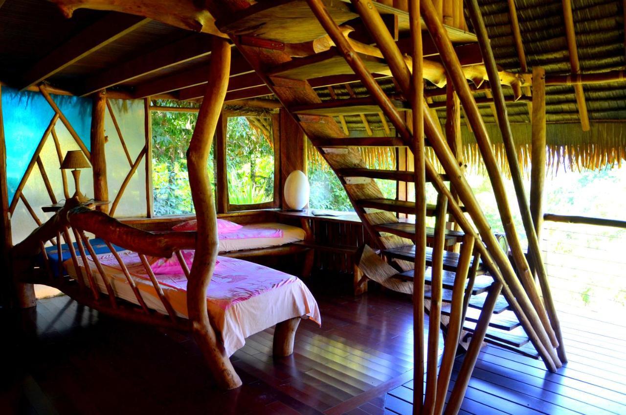 Vanira Lodge Teahupoo Exterior photo