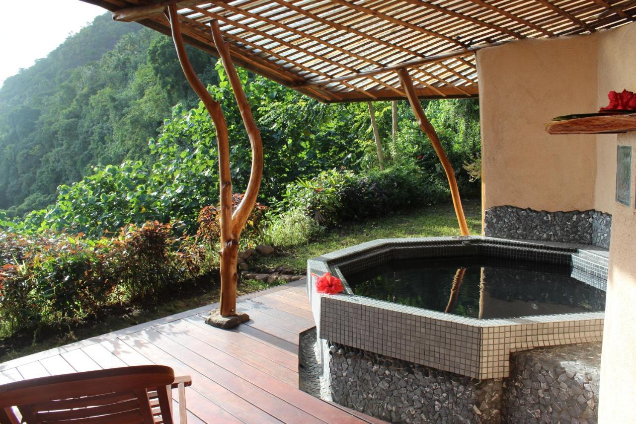 Vanira Lodge Teahupoo Exterior photo