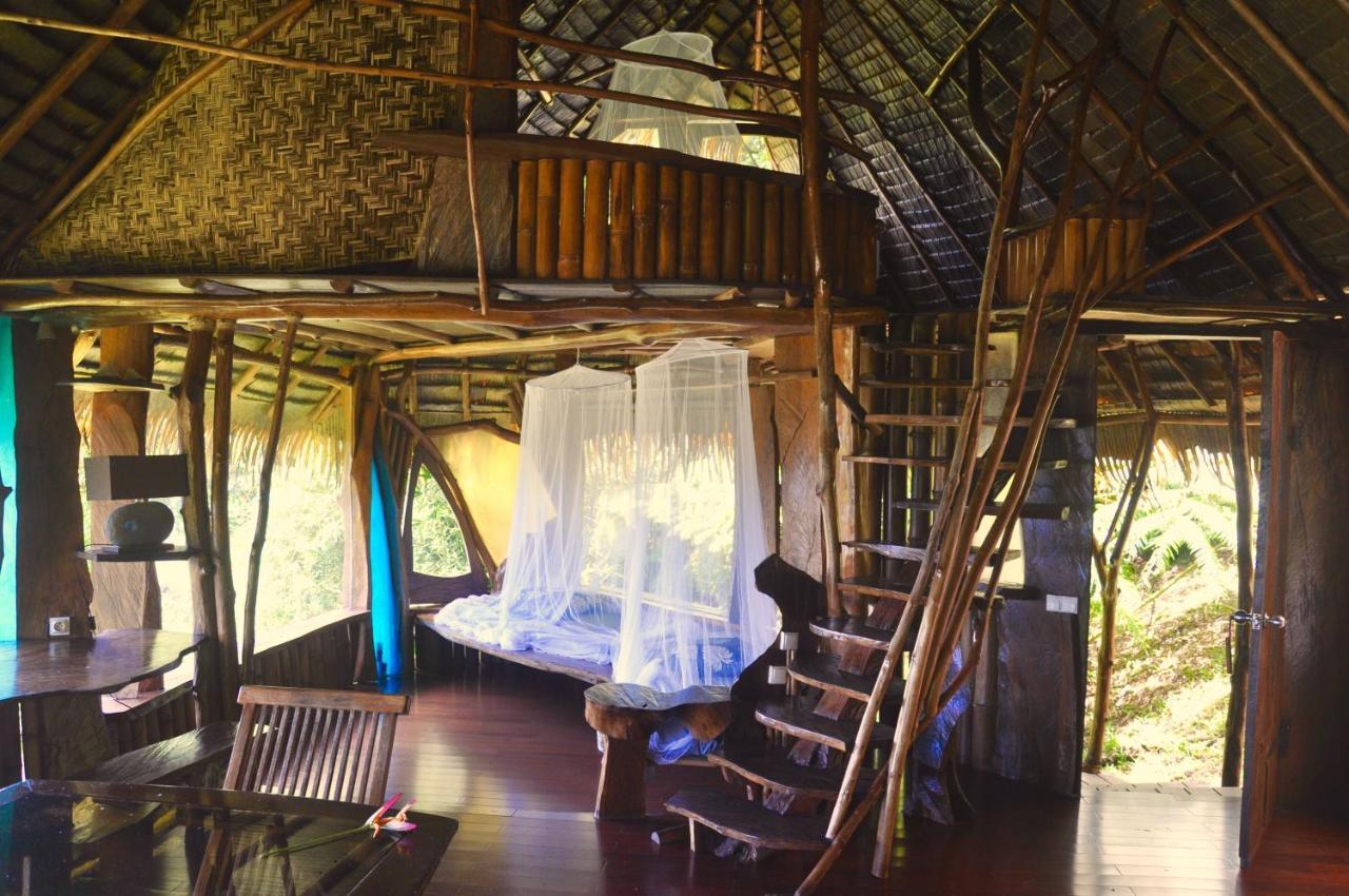 Vanira Lodge Teahupoo Exterior photo